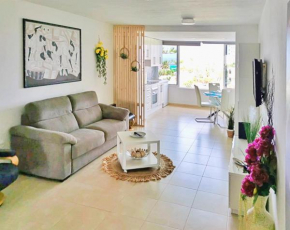 Las Americas Best-Suite -Ampio Appartamento con vista, giardino e piscina